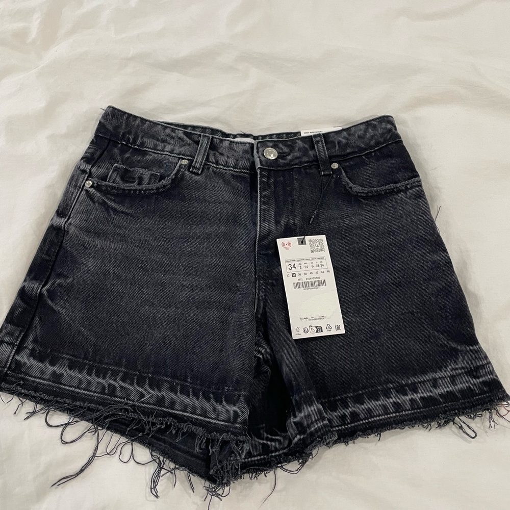 Zara Dark Wash Jean Shorts